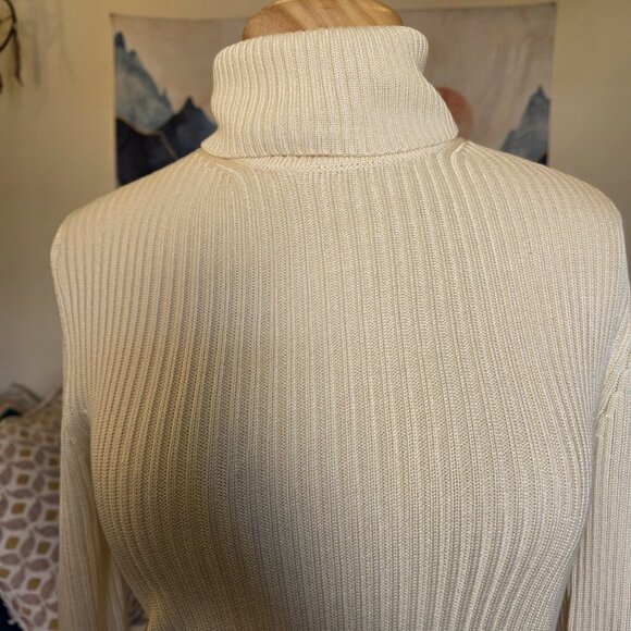 Neiman Marcus Exclusive 100% Silk Ribbed Turtleneck Sweater Cream M NWT - Picture 8 of 16